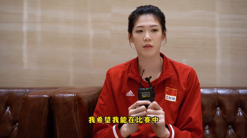 我和亲女在火车上做爰